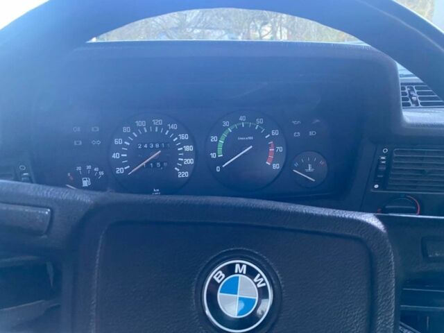 Зеленый БМВ 3 Серия, объемом двигателя 2 л и пробегом 243 тыс. км за 1000 $, фото 5 на Automoto.ua