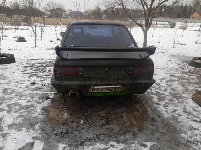 Зеленый БМВ 3 Серия, объемом двигателя 1.8 л и пробегом 1 тыс. км за 500 $, фото 1 на Automoto.ua