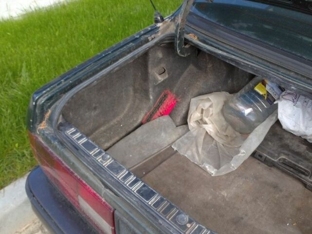 Зелений БМВ 3 Серія, об'ємом двигуна 2.4 л та пробігом 500 тис. км за 600 $, фото 6 на Automoto.ua