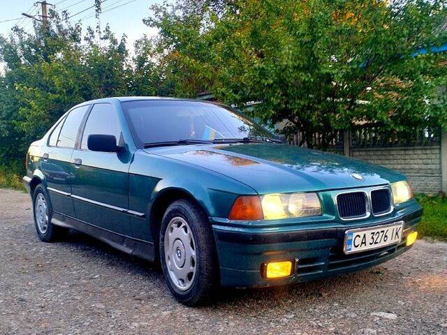 Зеленый БМВ 3 Серия, объемом двигателя 1.6 л и пробегом 303 тыс. км за 2000 $, фото 2 на Automoto.ua