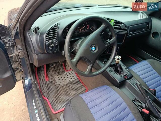 Зеленый БМВ 3 Серия, объемом двигателя 1.6 л и пробегом 250 тыс. км за 2428 $, фото 9 на Automoto.ua