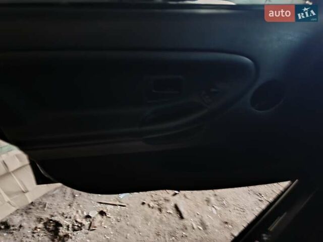 Зеленый БМВ 3 Серия, объемом двигателя 1.6 л и пробегом 250 тыс. км за 2428 $, фото 6 на Automoto.ua