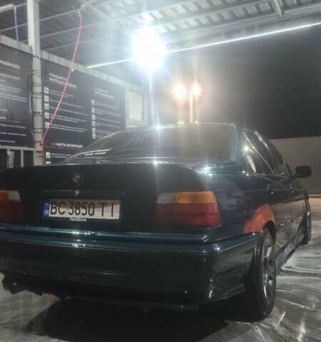 Зеленый БМВ 3 Серия, объемом двигателя 2 л и пробегом 448 тыс. км за 2500 $, фото 6 на Automoto.ua