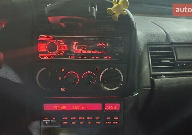 Зеленый БМВ 3 Серия, объемом двигателя 2 л и пробегом 448 тыс. км за 2500 $, фото 23 на Automoto.ua