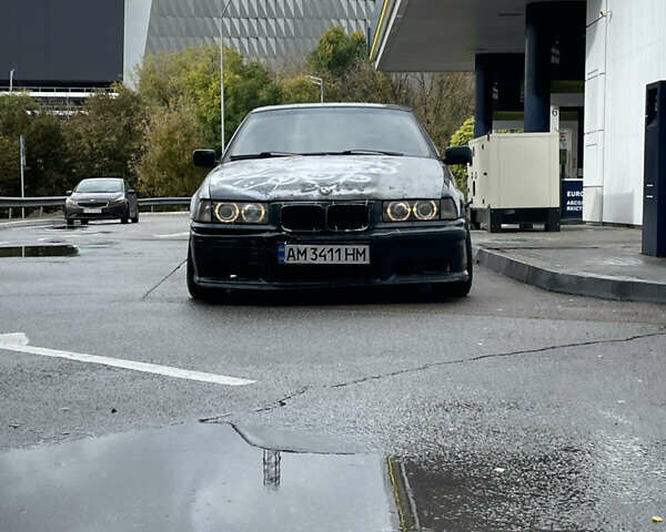 Зеленый БМВ 3 Серия, объемом двигателя 2 л и пробегом 200 тыс. км за 2400 $, фото 14 на Automoto.ua