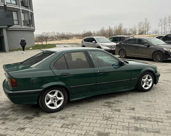 Зеленый БМВ 3 Серия, объемом двигателя 1.6 л и пробегом 306 тыс. км за 2400 $, фото 5 на Automoto.ua