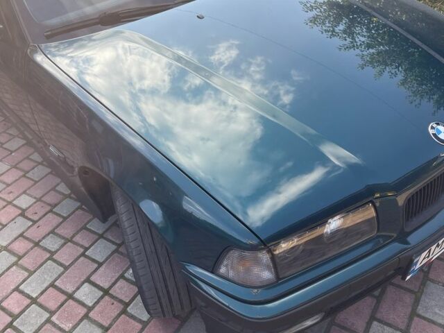 Зеленый БМВ 3 Серия, объемом двигателя 2 л и пробегом 250 тыс. км за 5600 $, фото 5 на Automoto.ua