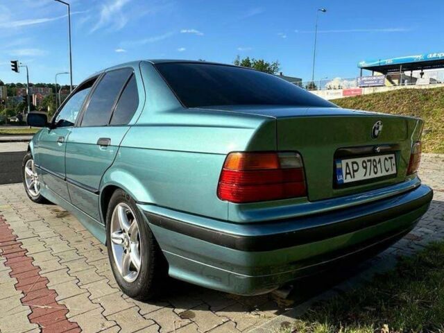 Зелений БМВ 3 Серія, об'ємом двигуна 1.8 л та пробігом 400 тис. км за 3496 $, фото 6 на Automoto.ua