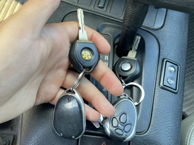 Зеленый БМВ 3 Серия, объемом двигателя 2 л и пробегом 250 тыс. км за 5600 $, фото 21 на Automoto.ua