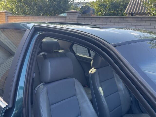 Зеленый БМВ 3 Серия, объемом двигателя 2 л и пробегом 250 тыс. км за 5600 $, фото 3 на Automoto.ua