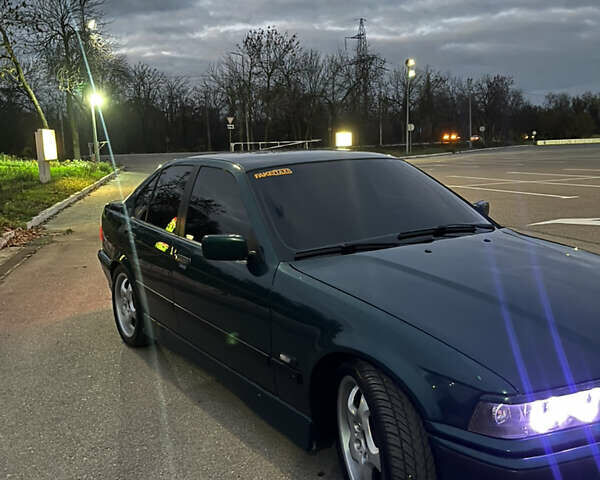 Зеленый БМВ 3 Серия, объемом двигателя 1.99 л и пробегом 260 тыс. км за 4500 $, фото 4 на Automoto.ua