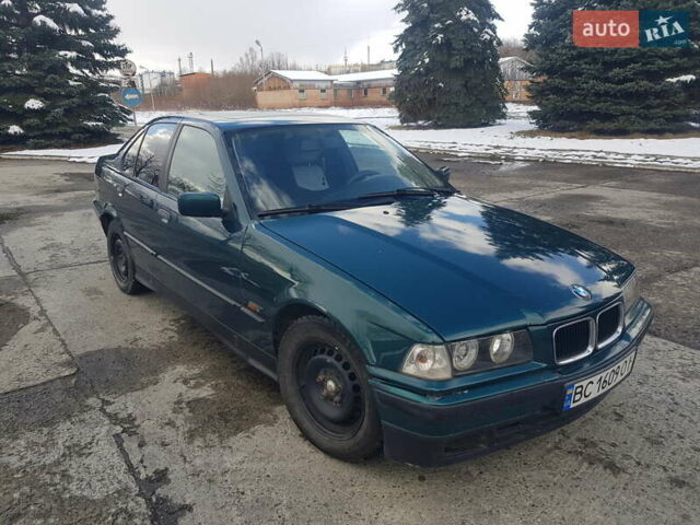 Зеленый БМВ 3 Серия, объемом двигателя 1.8 л и пробегом 338 тыс. км за 2600 $, фото 1 на Automoto.ua