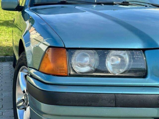 Зелений БМВ 3 Серія, об'ємом двигуна 1.8 л та пробігом 400 тис. км за 3496 $, фото 2 на Automoto.ua