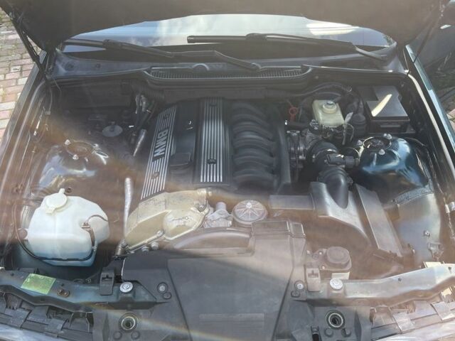 Зеленый БМВ 3 Серия, объемом двигателя 2 л и пробегом 250 тыс. км за 5600 $, фото 16 на Automoto.ua