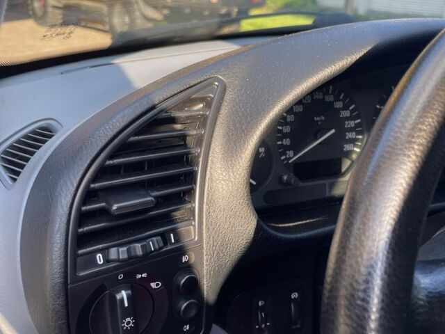 Зеленый БМВ 3 Серия, объемом двигателя 2 л и пробегом 250 тыс. км за 5600 $, фото 20 на Automoto.ua