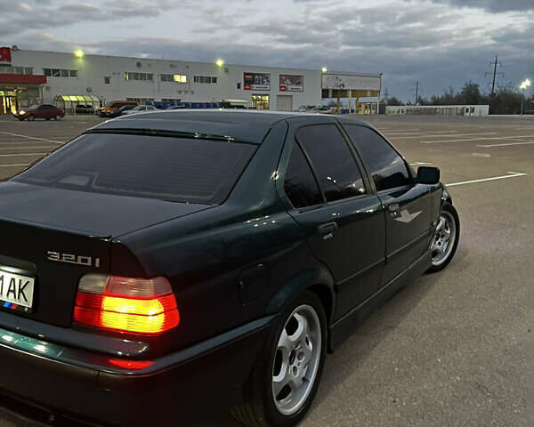 Зеленый БМВ 3 Серия, объемом двигателя 1.99 л и пробегом 260 тыс. км за 4500 $, фото 3 на Automoto.ua