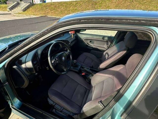 Зелений БМВ 3 Серія, об'ємом двигуна 1.8 л та пробігом 400 тис. км за 3496 $, фото 3 на Automoto.ua