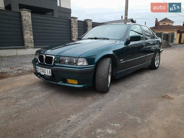 Зеленый БМВ 3 Серия, объемом двигателя 2 л и пробегом 340 тыс. км за 3800 $, фото 1 на Automoto.ua