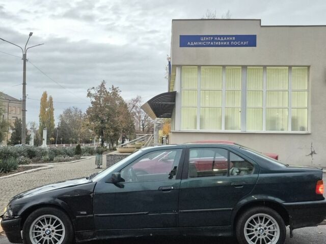 Зеленый БМВ 3 Серия, объемом двигателя 1.8 л и пробегом 370 тыс. км за 1600 $, фото 1 на Automoto.ua