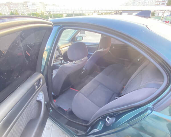 Зелений БМВ 3 Серія, об'ємом двигуна 1.9 л та пробігом 325 тис. км за 3500 $, фото 4 на Automoto.ua