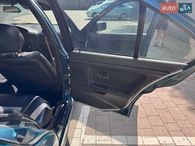 Зеленый БМВ 3 Серия, объемом двигателя 1.8 л и пробегом 471 тыс. км за 3800 $, фото 18 на Automoto.ua