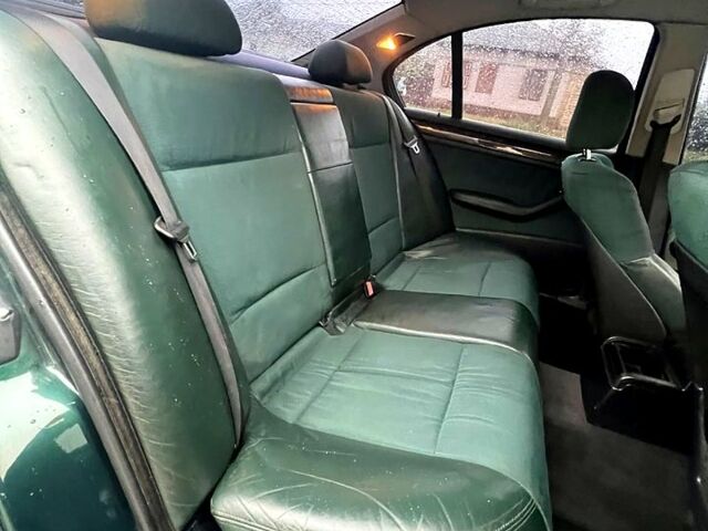 Зелений БМВ 3 Серія, об'ємом двигуна 2.8 л та пробігом 270 тис. км за 4450 $, фото 4 на Automoto.ua