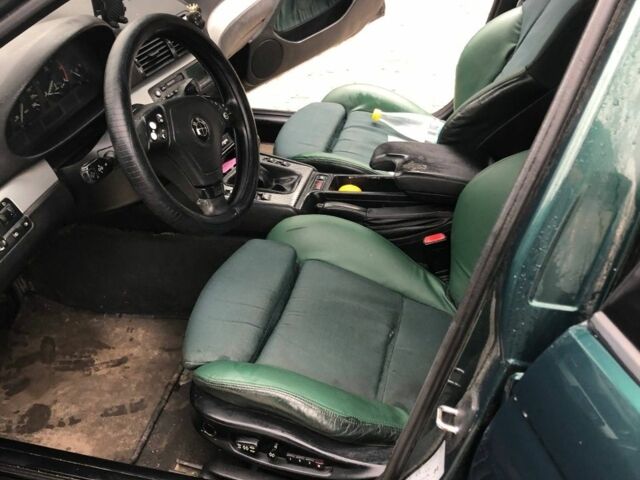 Зелений БМВ 3 Серія, об'ємом двигуна 2 л та пробігом 390 тис. км за 3000 $, фото 7 на Automoto.ua