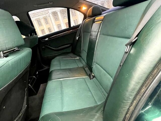 Зелений БМВ 3 Серія, об'ємом двигуна 2.8 л та пробігом 270 тис. км за 4450 $, фото 5 на Automoto.ua