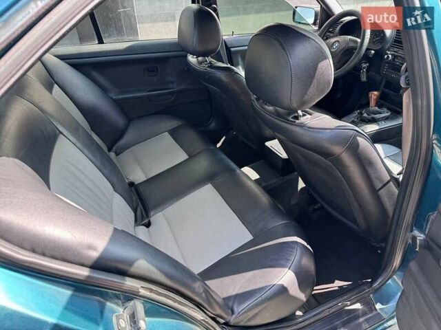 Зеленый БМВ 3 Серия, объемом двигателя 1.8 л и пробегом 471 тыс. км за 3800 $, фото 13 на Automoto.ua