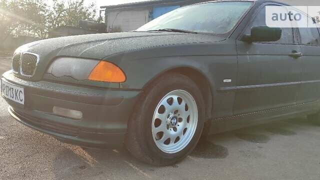 Зеленый БМВ 3 Серия, объемом двигателя 2 л и пробегом 380 тыс. км за 5500 $, фото 1 на Automoto.ua