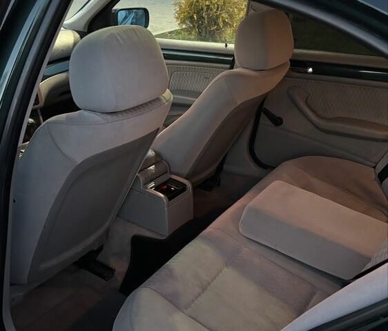 Зеленый БМВ 3 Серия, объемом двигателя 1.9 л и пробегом 375 тыс. км за 3300 $, фото 14 на Automoto.ua