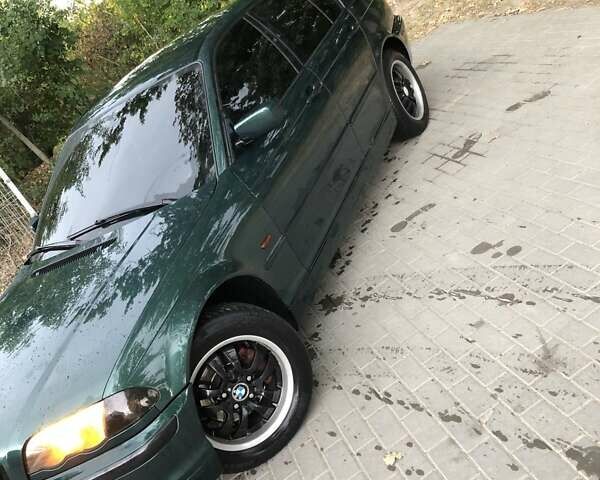 Зеленый БМВ 3 Серия, объемом двигателя 1.9 л и пробегом 390 тыс. км за 4000 $, фото 2 на Automoto.ua