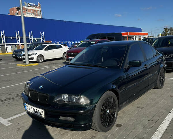 Зеленый БМВ 3 Серия, объемом двигателя 1.8 л и пробегом 372 тыс. км за 5500 $, фото 1 на Automoto.ua