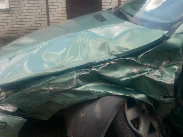 Зеленый БМВ 3 Серия, объемом двигателя 1.9 л и пробегом 200 тыс. км за 1500 $, фото 1 на Automoto.ua