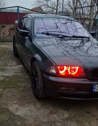 Зеленый БМВ 3 Серия, объемом двигателя 2 л и пробегом 246 тыс. км за 6700 $, фото 3 на Automoto.ua