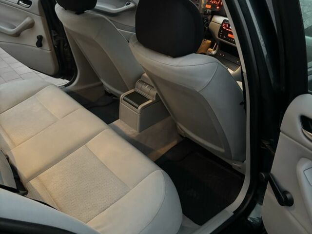 Зеленый БМВ 3 Серия, объемом двигателя 1.8 л и пробегом 318 тыс. км за 4700 $, фото 6 на Automoto.ua