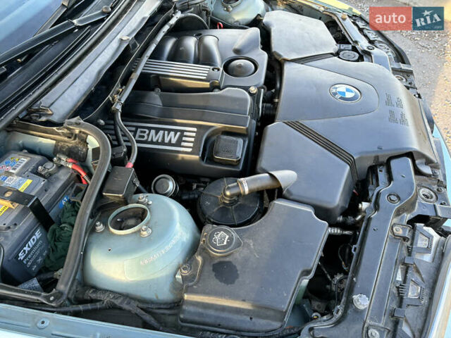 Зеленый БМВ 3 Серия, объемом двигателя 1.8 л и пробегом 224 тыс. км за 5400 $, фото 26 на Automoto.ua