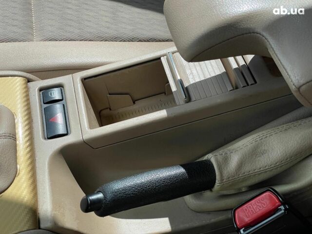 Зелений БМВ 3 Серія, об'ємом двигуна 2 л та пробігом 186 тис. км за 4990 $, фото 18 на Automoto.ua