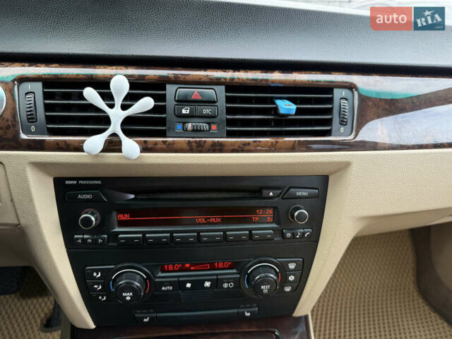 Зелений БМВ 3 Серія, об'ємом двигуна 2 л та пробігом 373 тис. км за 6700 $, фото 38 на Automoto.ua