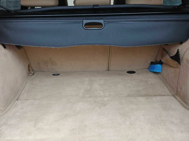 Зелений БМВ 3 Серія, об'ємом двигуна 2 л та пробігом 291 тис. км за 9000 $, фото 6 на Automoto.ua