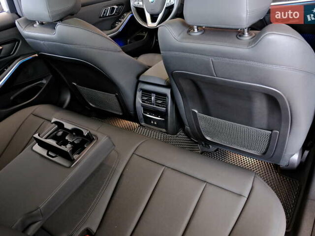 Оранжевый БМВ 3 Серия, объемом двигателя 2 л и пробегом 27 тыс. км за 27900 $, фото 52 на Automoto.ua