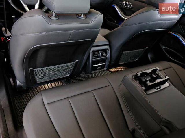 Оранжевый БМВ 3 Серия, объемом двигателя 2 л и пробегом 27 тыс. км за 27900 $, фото 48 на Automoto.ua