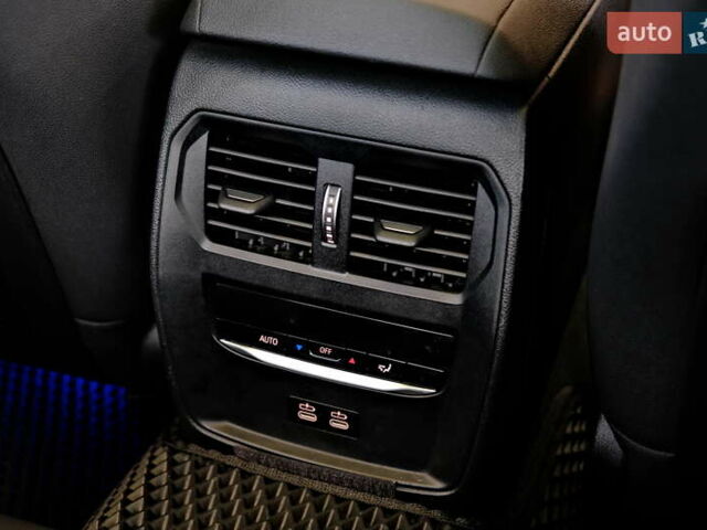 Оранжевый БМВ 3 Серия, объемом двигателя 2 л и пробегом 27 тыс. км за 27900 $, фото 59 на Automoto.ua