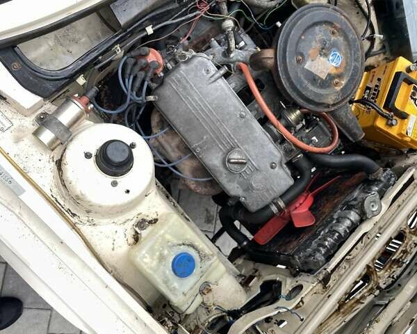 БМВ 315 1983 в Харькове на Automoto.ua Бежевый БМВ 315, объемом двигателя 1.6 л и пробегом 290 тыс. км за 2500 $, фото 30 на Automoto.ua