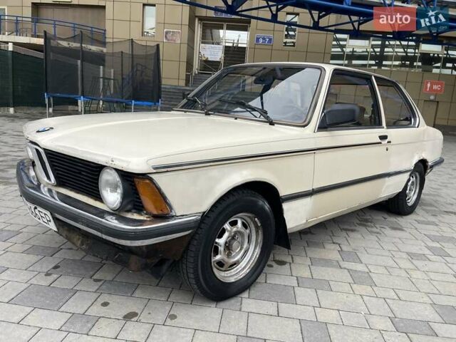 БМВ 315 1983 в Харькове на Automoto.ua Бежевый БМВ 315, объемом двигателя 1.6 л и пробегом 290 тыс. км за 2500 $, фото 3 на Automoto.ua