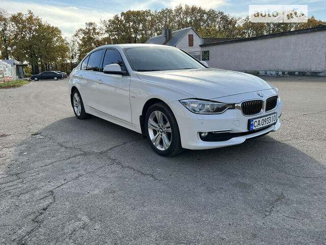 Білий БМВ 320, об'ємом двигуна 2 л та пробігом 180 тис. км за 16000 $, фото 3 на Automoto.ua