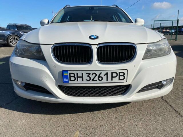 Білий БМВ 320, об'ємом двигуна 2 л та пробігом 270 тис. км за 9999 $, фото 38 на Automoto.ua