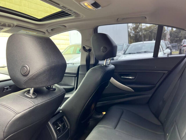 Черный БМВ 320, объемом двигателя 2 л и пробегом 177 тыс. км за 15900 $, фото 20 на Automoto.ua