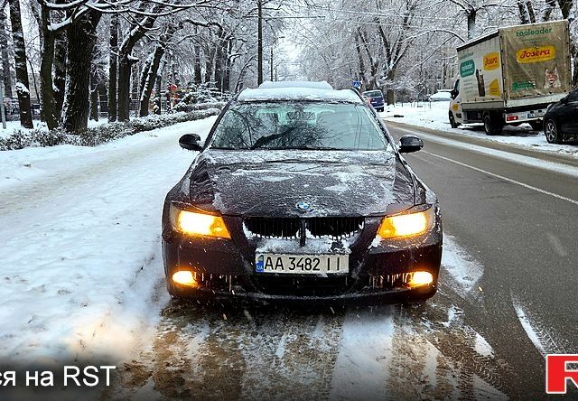 Черный БМВ 320, объемом двигателя 2 л и пробегом 31200 тыс. км за 6700 $, фото 1 на Automoto.ua