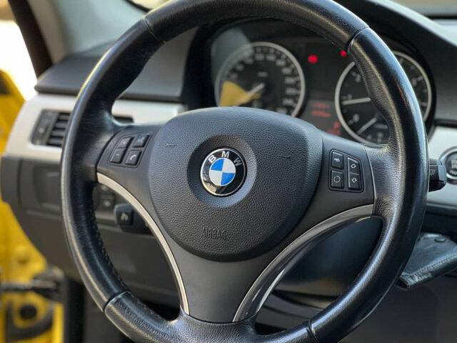 Жовтий БМВ 320, об'ємом двигуна 2 л та пробігом 81 тис. км за 11800 $, фото 13 на Automoto.ua